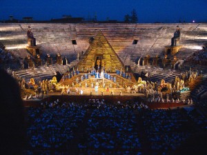 Arena di Verona, a rischio i dipendenti e la stagione estiva