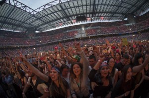 On Stage, La polemica sullo stop dei concerti a San Siro
