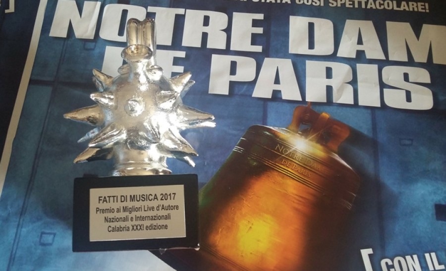 COSENZA: A NOTRE DAME DE PARIS IL &quot;RICCIO D&#039;ARGENTO&quot; DI FATTI DI MUSICA COME MIGLIORE PRODUZIONE MUSICALE DI TUTTI I TEMPI.