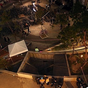 Corea Sud, cede una grata durante un concerto: 16 morti