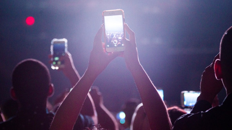 Mashable.com: How Snapchat will change the music industry in 2017